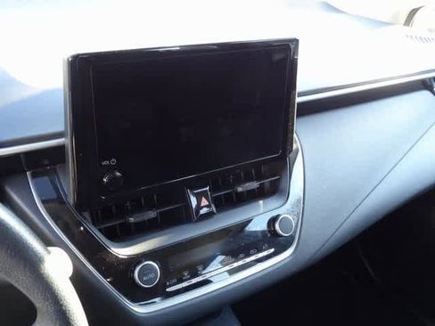 Used 2023 Toyota Corolla LE image 13