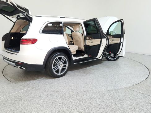 Certified 2025 Mercedes-Benz GLS 450 4MATIC image 15