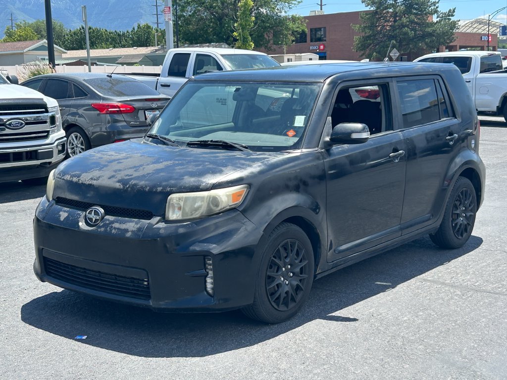 Used 2013 Scion xB FWD image 8