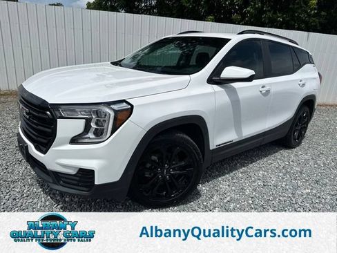 Used 2022 GMC Terrain SLE w/ Driver Convenience Package FWD image 1
