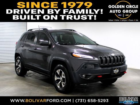Used 2017 Jeep Cherokee Trailhawk w/ Comfort/Convenience Group image 1