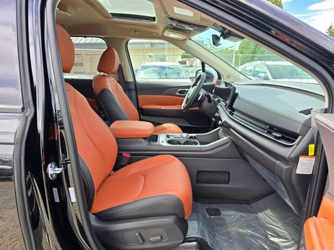 New 2026 Kia Carnival SX FWD image 11