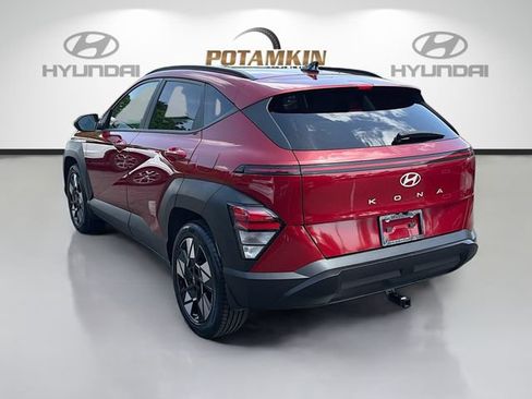 Used 2024 Hyundai Kona SEL FWD image 7