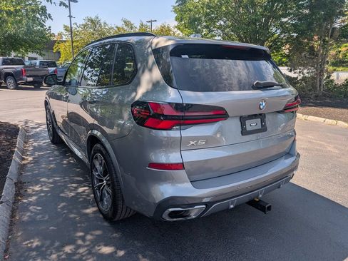 Used 2024 BMW X5 xDrive40i w/ M Sport Package AWD/4WD image 5
