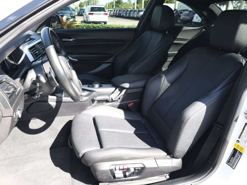 Used 2019 BMW 230i Coupe w/ M Sport Package RWD image 13