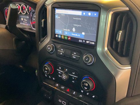 Used 2019 Chevrolet Silverado 1500 LTZ w/ LTZ Convenience Package AWD/4WD image 39
