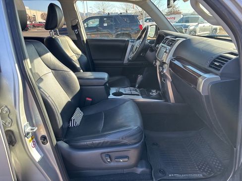 Used 2017 Toyota 4Runner Limited image 7