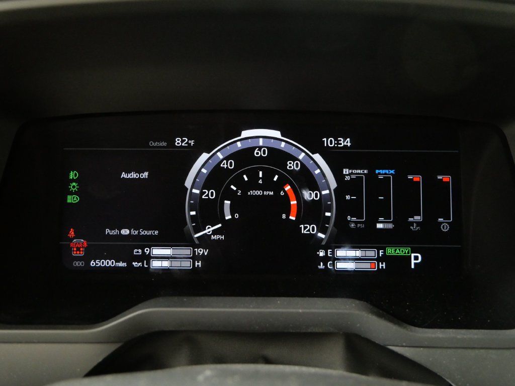 Used 2023 Toyota Sequoia Capstone AWD/4WD image 33