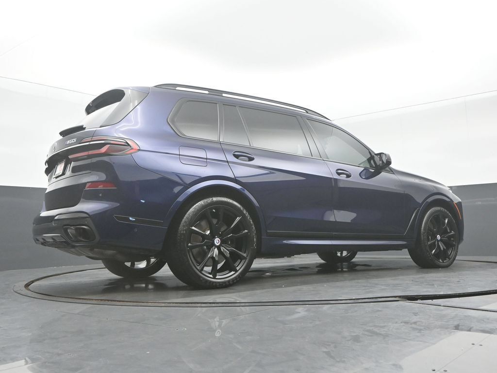 Used 2023 BMW X7 M60i w/ Executive Package AWD/4WD image 33