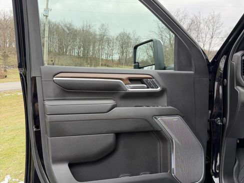 Used 2024 Chevrolet Silverado 3500 High Country w/ High Country Premium Package image 48