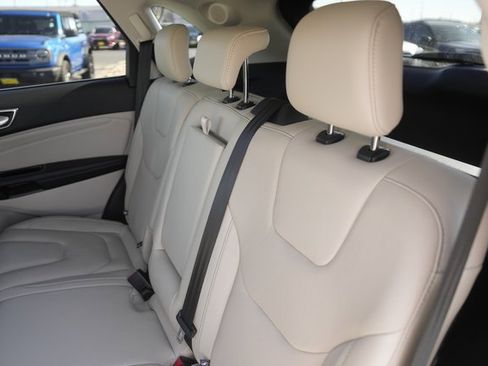 Used 2016 Ford Edge Titanium w/ Equipment Group 301A image 14