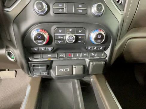 Used 2021 GMC Sierra 1500 Denali AWD/4WD image 28