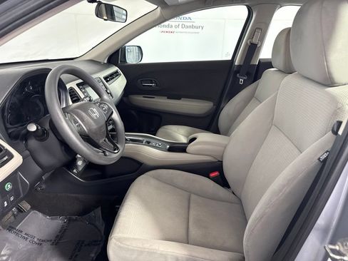 Used 2019 Honda HR-V LX image 15