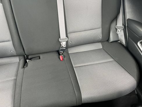 Used 2025 Kia Soul LX w/ LX Technology Package FWD image 37