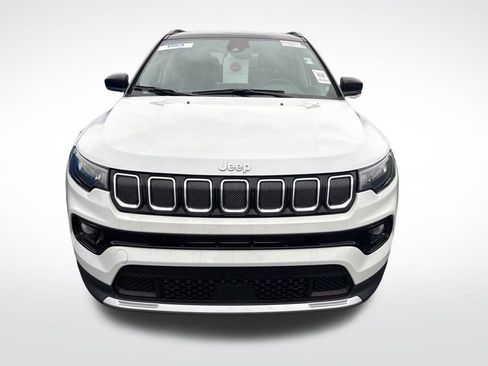 Certified 2022 Jeep Compass Limited image 10