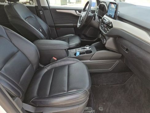 Used 2021 Ford Escape SEL image 33