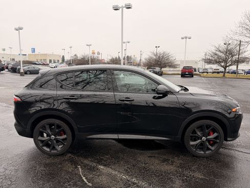 Used 2024 Dodge Hornet R/T image 2