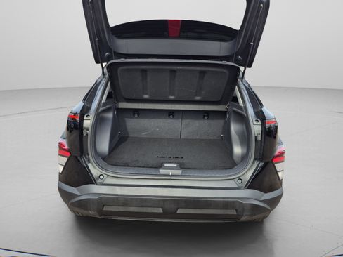 Certified 2024 Hyundai Kona SEL FWD image 9