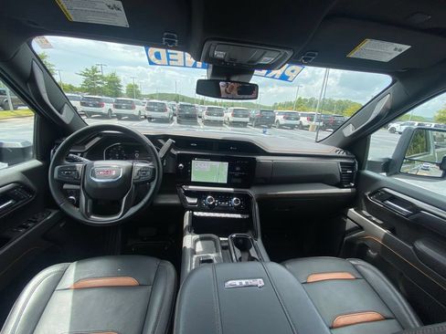 Used 2025 GMC Sierra 2500 AT4 AWD/4WD image 26