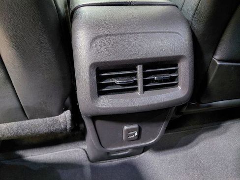 Certified 2024 GMC Terrain SLT AWD/4WD image 39