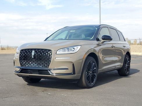 New 2026 Lincoln Corsair Reserve w/ Jet Appearance Package image 2