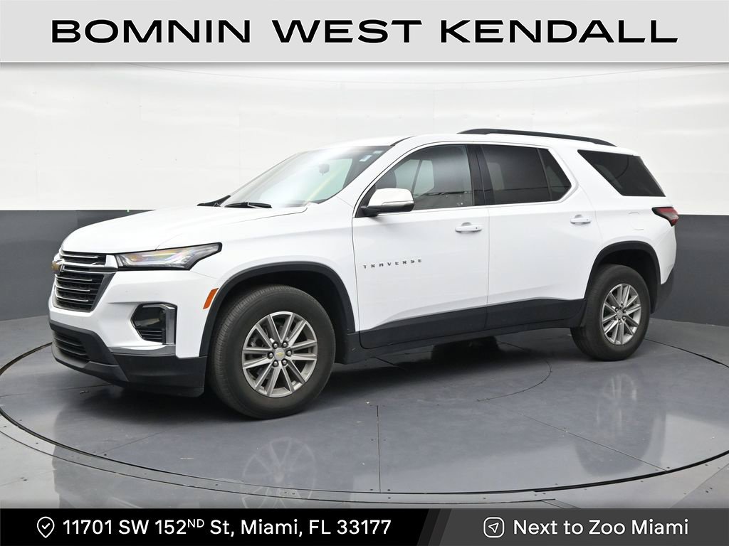 Used 2023 Chevrolet Traverse LT FWD image 1