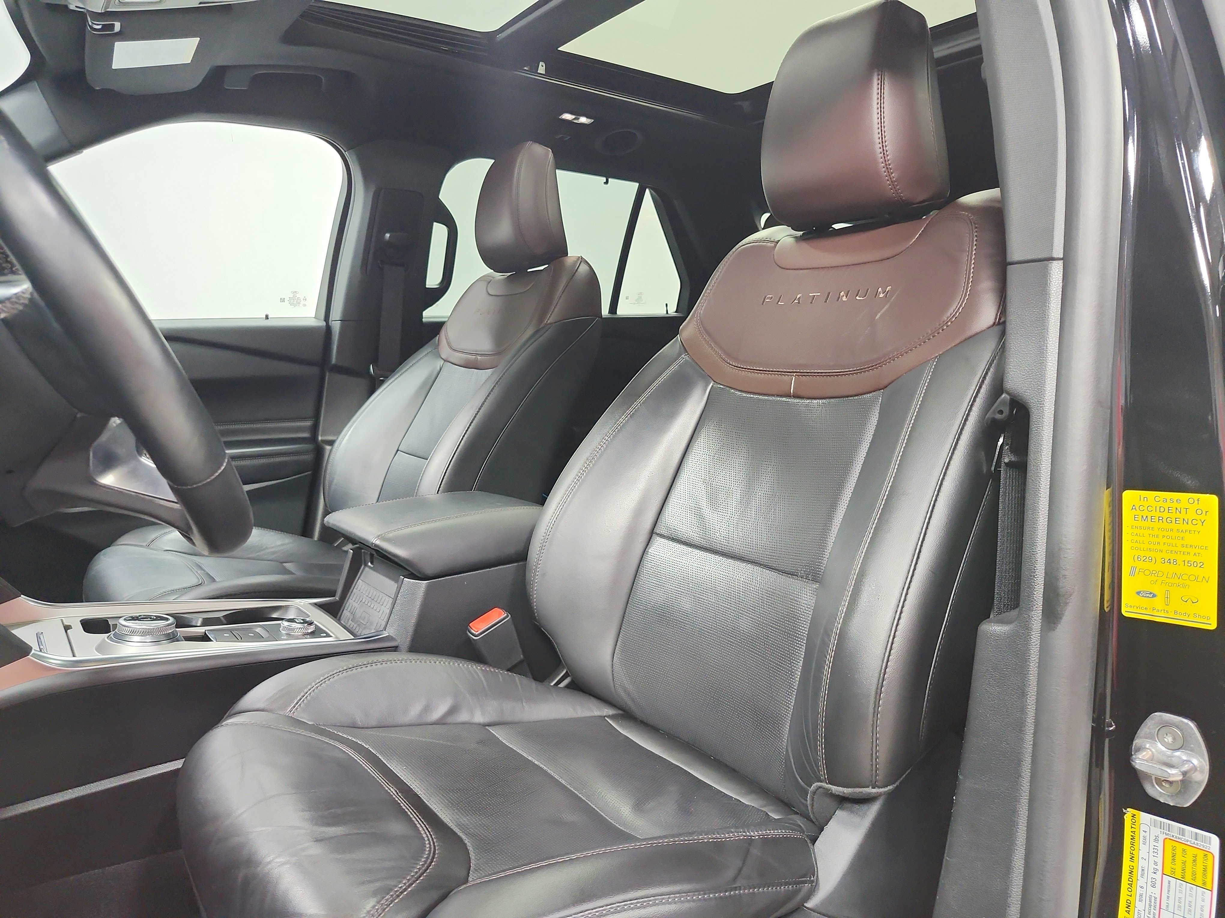 Used 2023 Ford Explorer Platinum w/ Technology Package AWD/4WD image 19