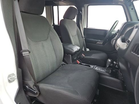 Used 2016 Jeep Wrangler Unlimited Sport AWD/4WD image 37