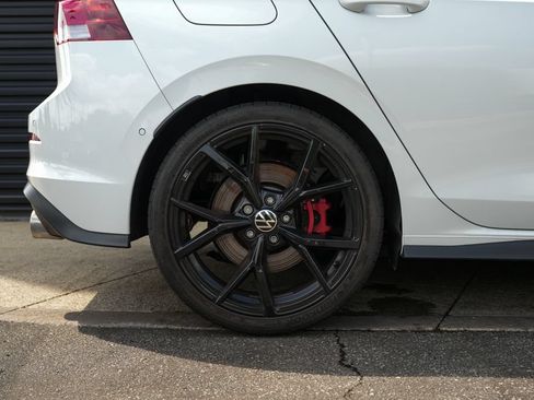 Used 2024 Volkswagen GTI Autobahn FWD image 37