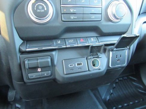 New 2026 GMC Sierra 2500 Pro w/ Convenience Package image 18