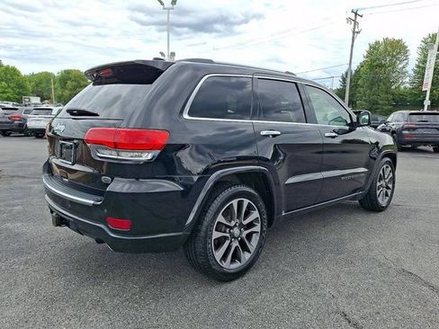Used 2018 Jeep Grand Cherokee Overland AWD/4WD image 8