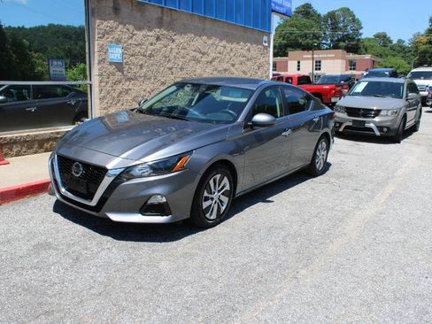 Used 2022 Nissan Altima 2.5 S FWD image 3