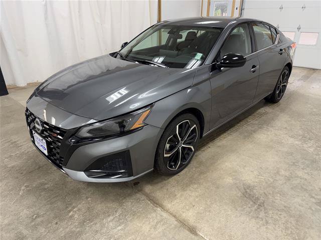 Used 2026 Nissan Altima 2.5 SR FWD image 9