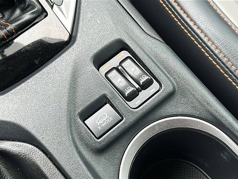 Used 2022 Subaru Crosstrek 2.5i Limited image 35