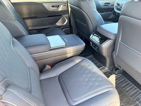 New 2026 INFINITI QX80 Autograph w/ Autograph Exterior Package AWD/4WD image 23