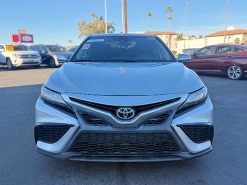 Used 2021 Toyota Camry SE image 9