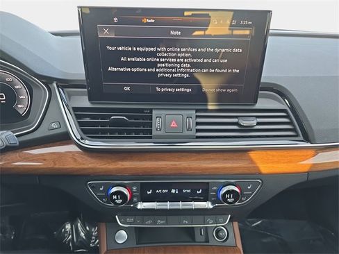 Used 2023 Audi Q5 e Premium Plus w/ Premium Plus Package image 23