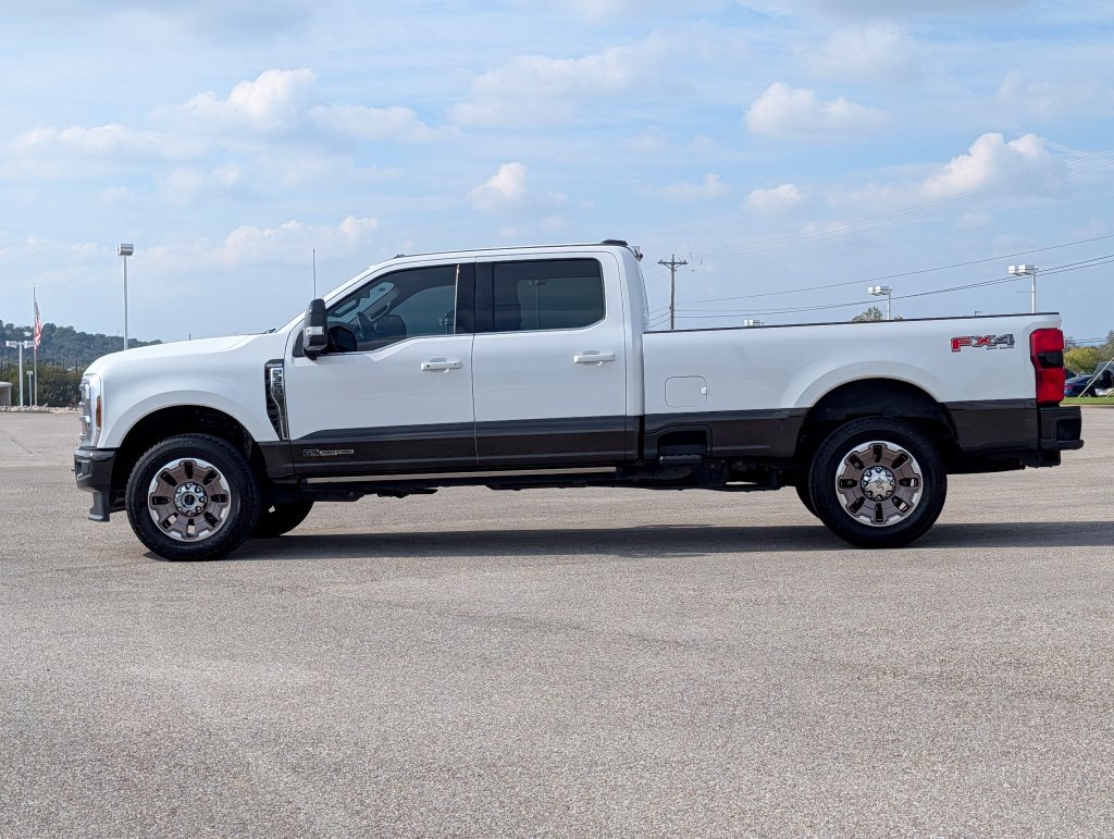 Certified 2025 Ford F350 King Ranch w/ FX4 Off-Road Package AWD/4WD image 5