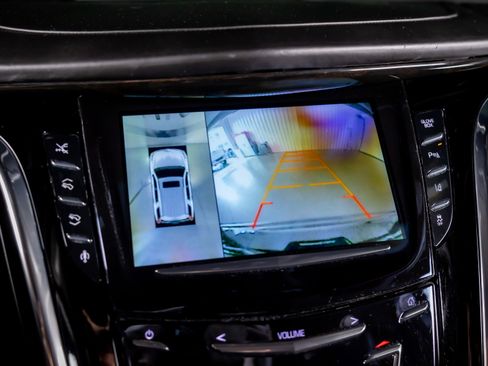 Used 2015 Cadillac Escalade Platinum image 11