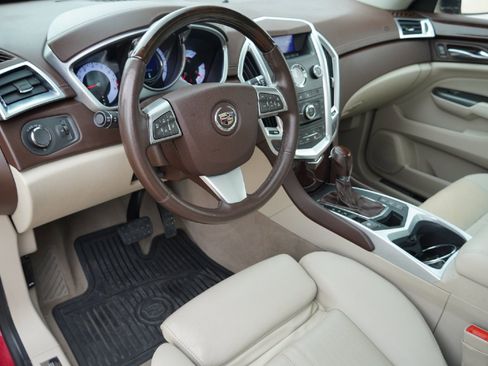 Used 2012 Cadillac SRX Luxury image 8