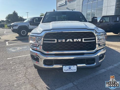 Used 2024 RAM 3500 Big Horn AWD/4WD image 9