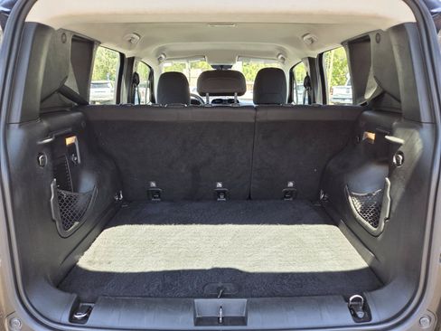 Used 2016 Jeep Renegade Sport w/ Power & Air Group FWD image 17
