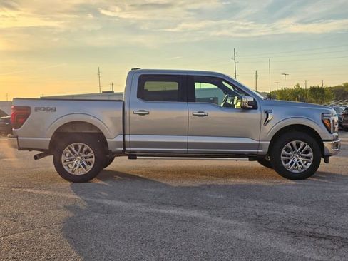 Used 2024 Ford F150 Lariat w/ FX4 Off-Road Package image 6