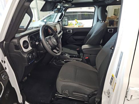 Used 2025 Jeep Wrangler Unlimited Sport S 4xe image 7