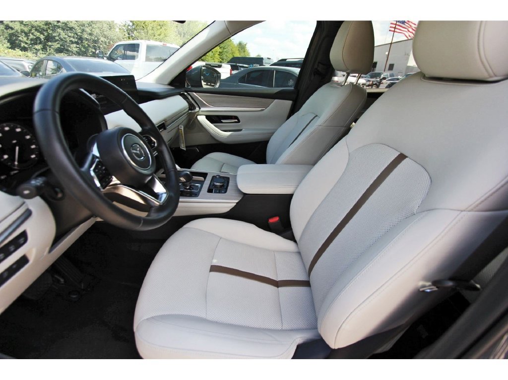 Certified 2026 MAZDA CX-90 3.3 Turbo w/ Premium Plus Pkg AWD/4WD image 13