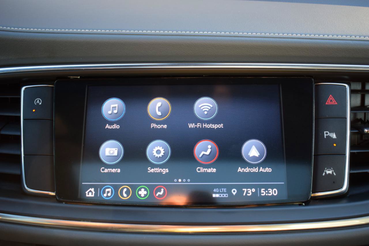 Used 2024 Buick Enclave Essence w/ Experience Buick Package FWD image 25
