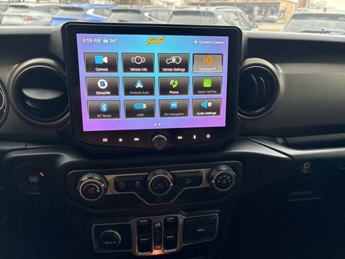 Used 2018 Jeep Wrangler Unlimited Sport S image 13