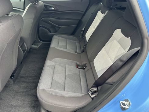 Certified 2024 Chevrolet Trax RS w/ Driver Confidence Package image 11