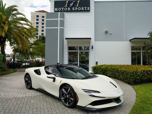 Used 2023 Ferrari SF90 Stradale image 90