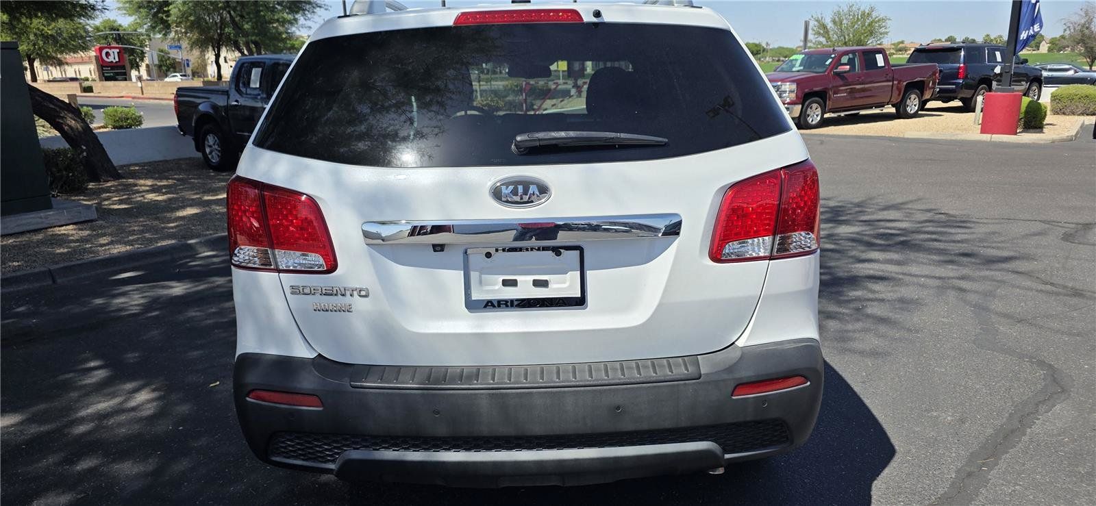 Used 2013 Kia Sorento LX w/ Convenience Pkg FWD image 6